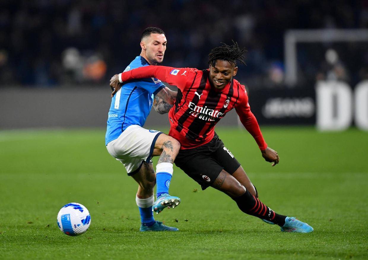 3月31日 那不勒斯VS米兰前瞻：卢卡库对决米兰三叉戟，意甲争冠关键战