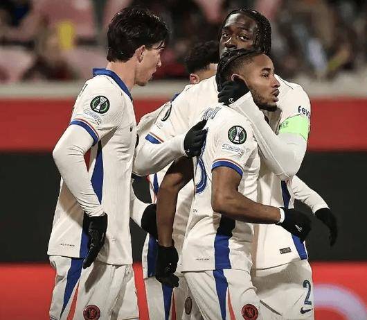 法甲前瞻：兰斯 VS 斯特拉斯堡，为排名而战