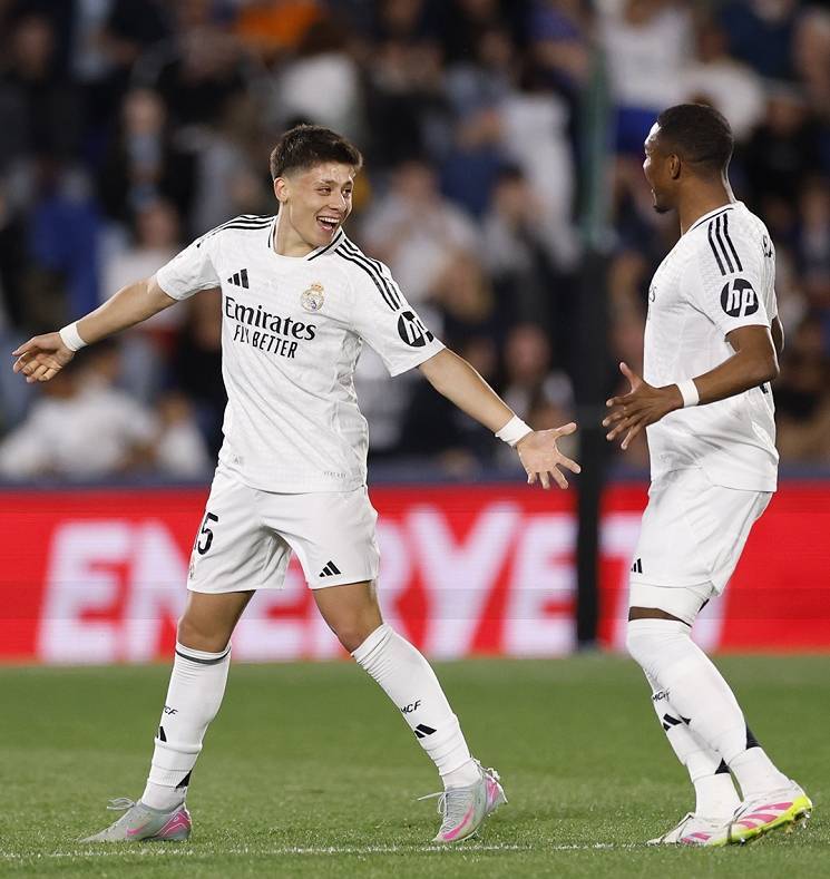 悲喜夜！国米0-3惨败，AC米兰冲双冠，皇马全力备战巴萨只为雪耻