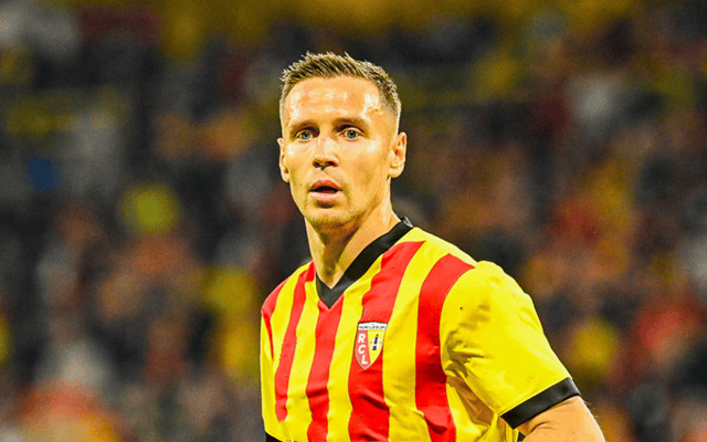 法甲：朗斯近期表现跳跃，欧塞尔状态不理想