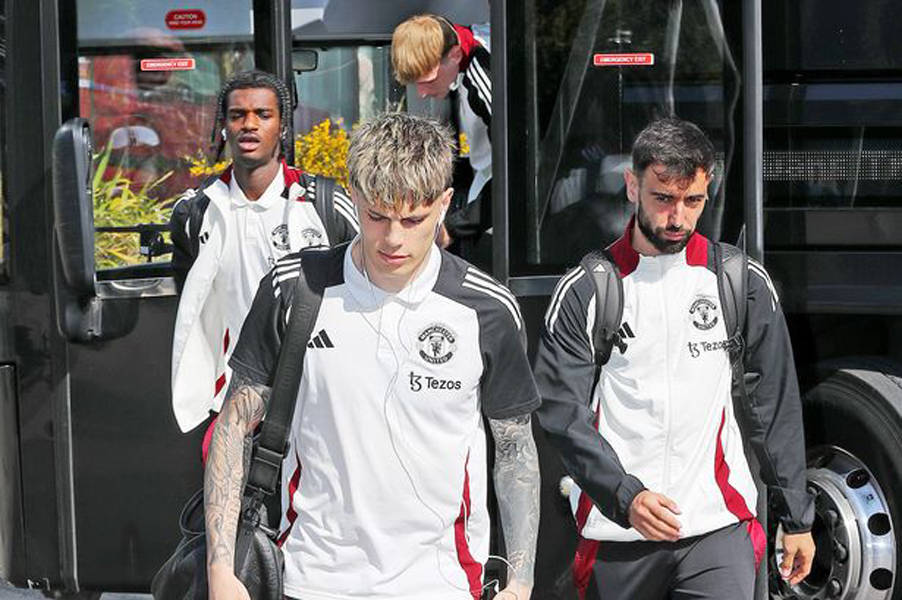 曼联公布客战切尔西大名单，小妖复出替代约罗！阿莫林将用全主力