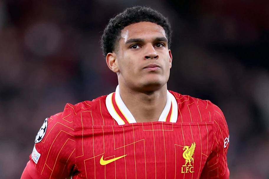 官宣！利物浦中卫3500万英镑转会德甲，曾遭斯洛特公开批评，加盟新挑战